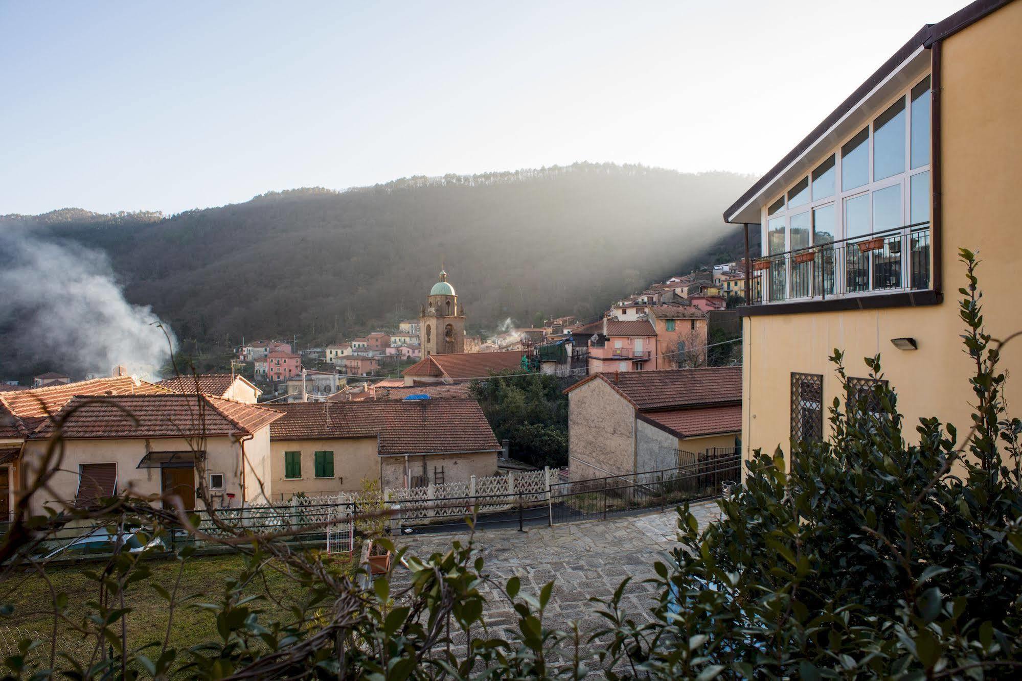Ostello Tramonti Biassa Екстериор снимка
