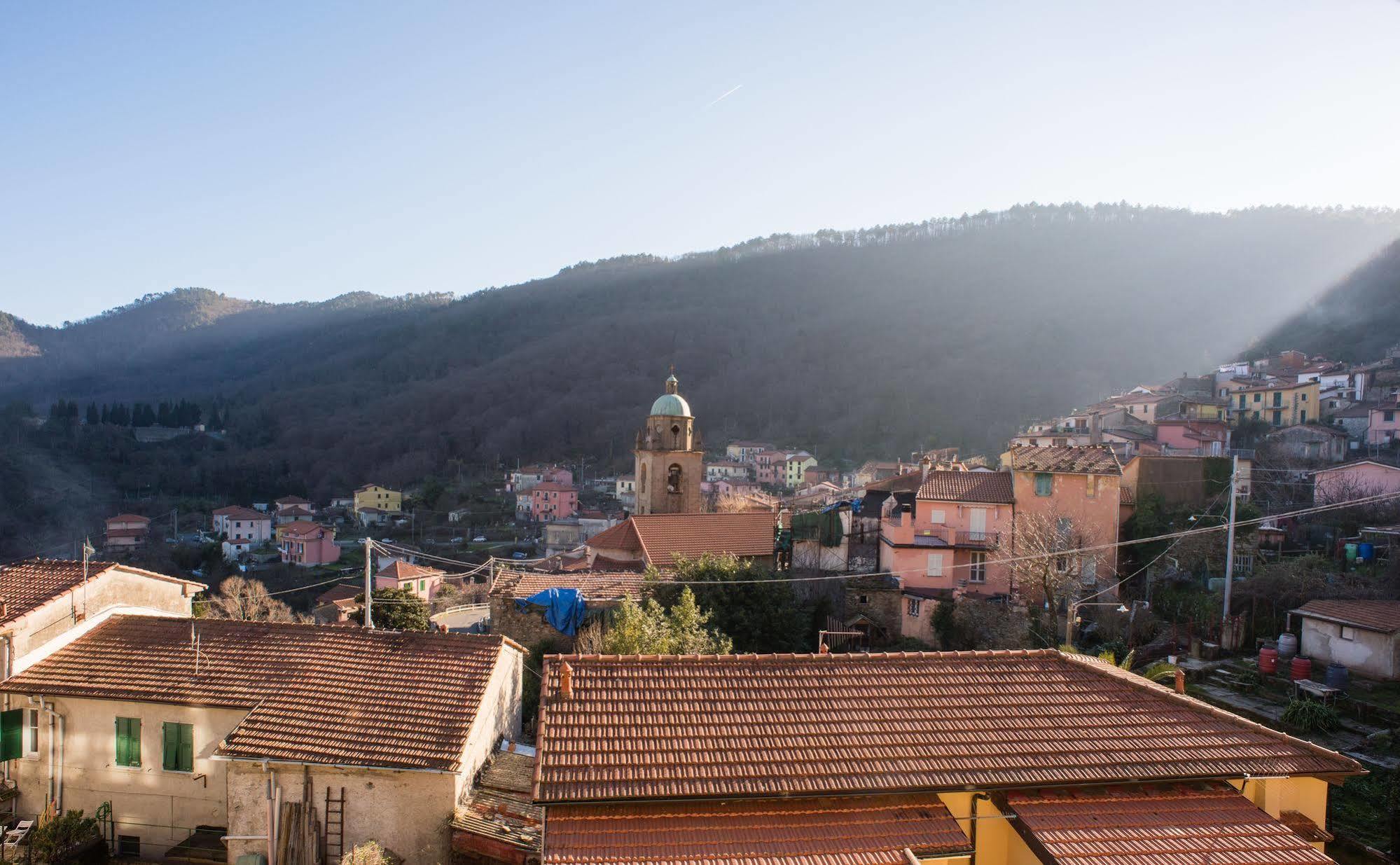 Ostello Tramonti Biassa Екстериор снимка